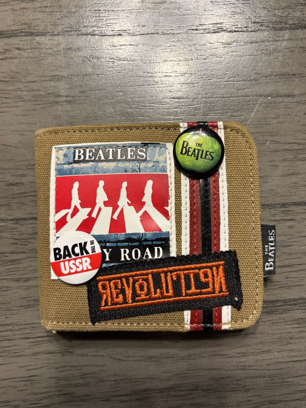 The Beatles Bifold Wallet (2006
Apple Corps Ltd) Two Pins - NWOT
